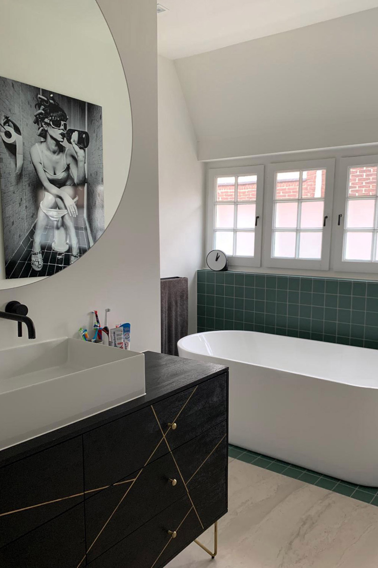 d&m_Tilburg_11 Karaktervol interieur op de verdieping doorgetrokken tot in deze eigenwijze badkamer